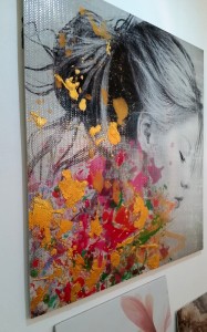 Gold is printed on ceramic with inkjet solution