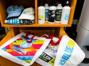 Objects and shoppers 