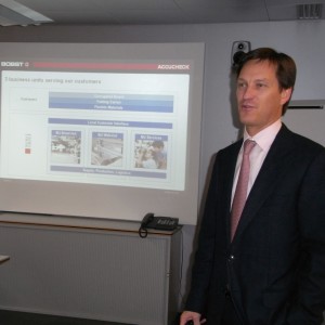 Jean Pascal Bobst illustra i dati di Bobst