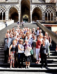 La consueta foto di gruppo sulla scalinata del Duomo di Amalfi