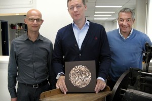 Erwin Heeren, Tom Du Caju e Koen Penne della Du Caju Printing & Packaging presentano  The Origin Box