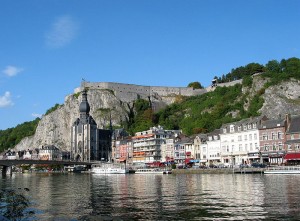 Dinant sul fiume Mosa