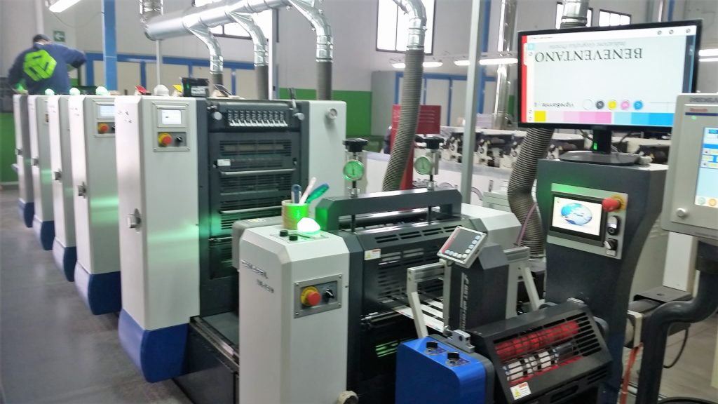 Be Packaging la semi rotativa offset Weigang fornita da REM