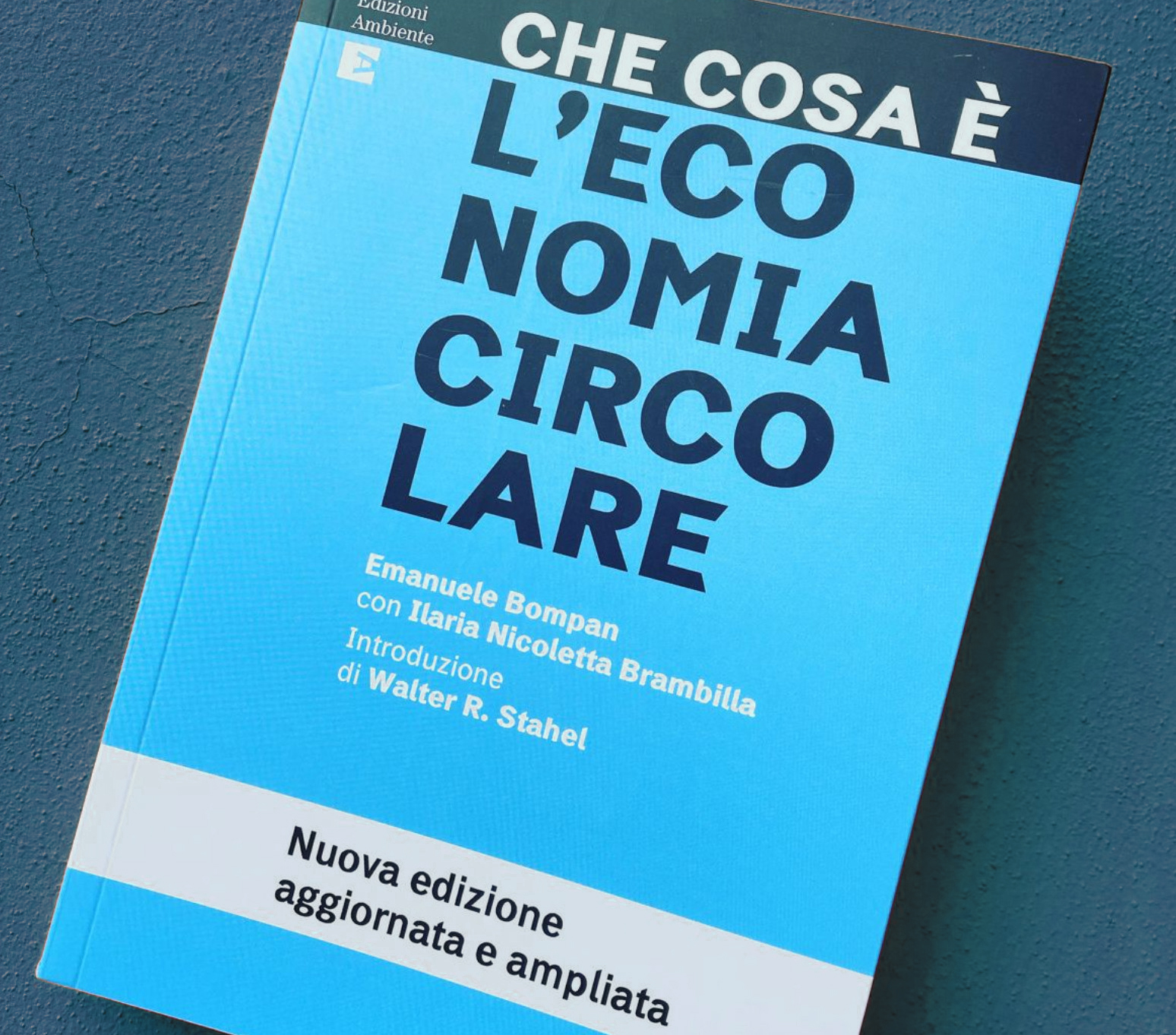 Emanuele Bompan racconta l'importanza della transizione industriale e dell'economia circolare in Italia