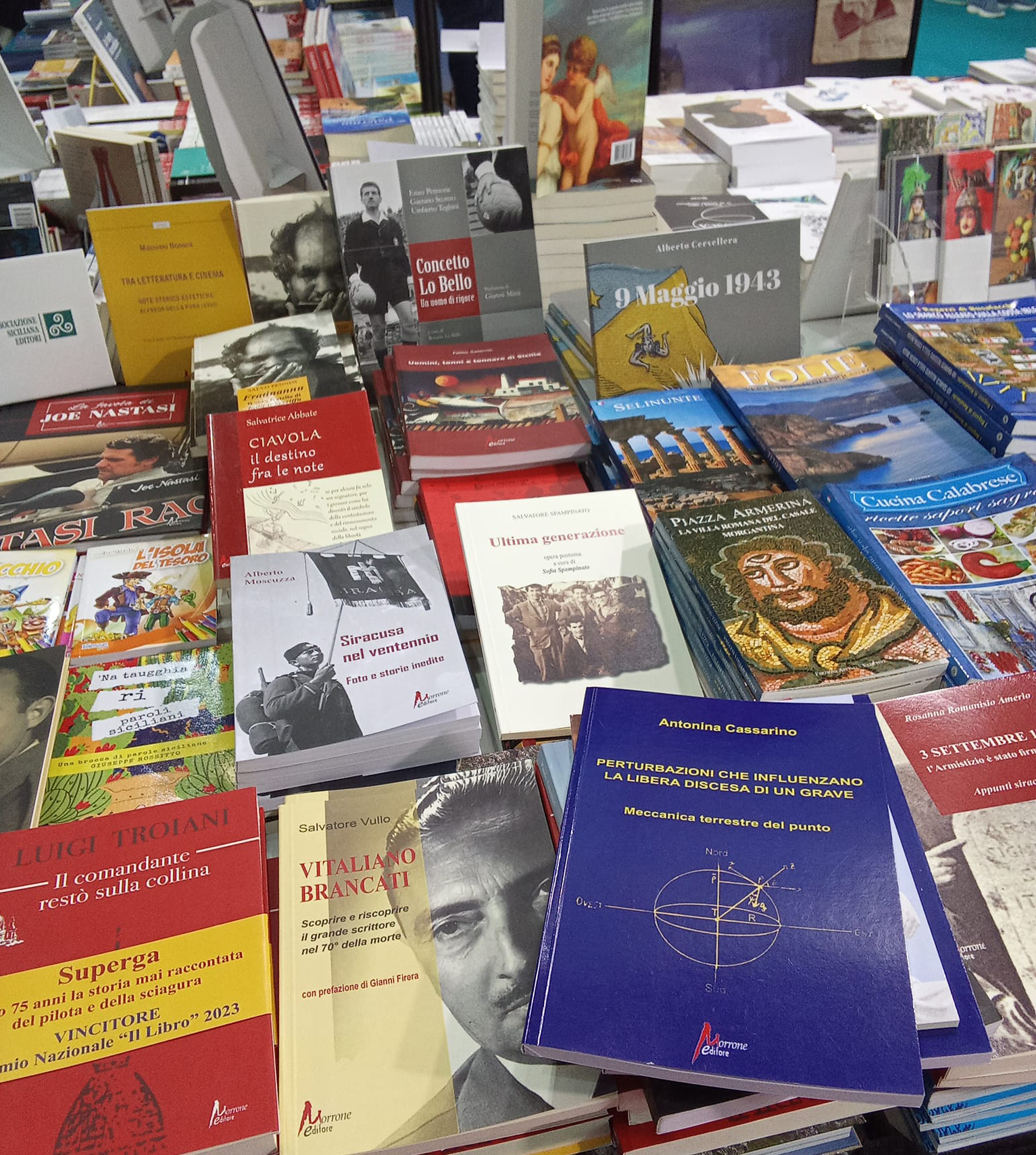 Morrone editore stand al SalTo 24
